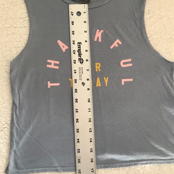 NWT good hYOUman “Thankful for Today” crop - Picture 11 of 11